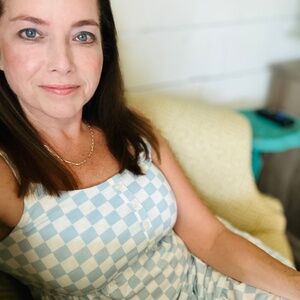 Meet your Posher, Christie